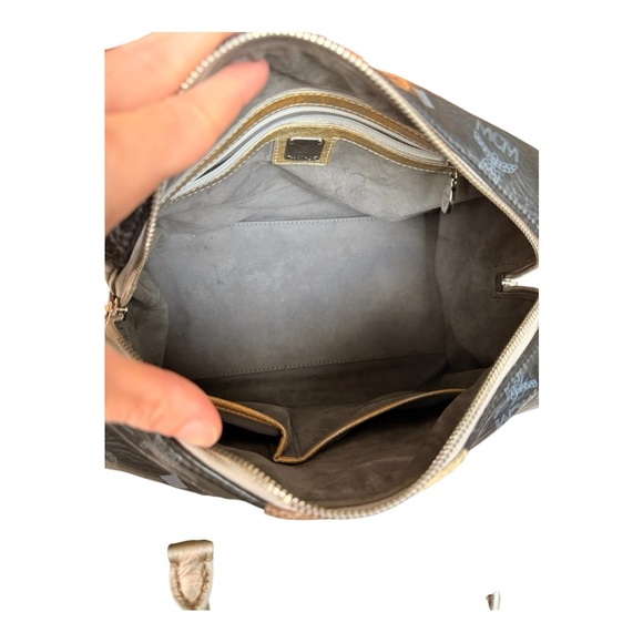 Vintage MCM Visetos Princess Lion Black Boston Bag, Limited Edition - Picture 14 of 14